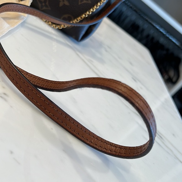 Authentic LV Pallas Crossbody SOLD - Picture 3 of 12